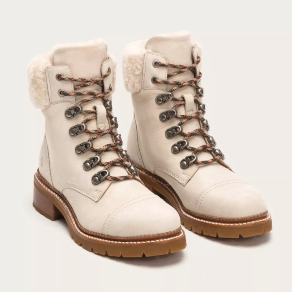 FRYE SAMANTHA HIKER IN IVORY SIZE 8